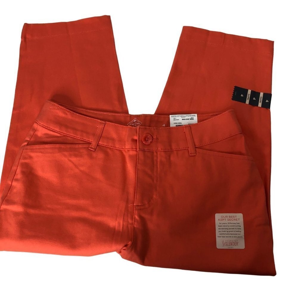 ST JOHNS BAY CAPRI SECRETLY SLENDER CAPRI sz 4 NEW WITH TAG